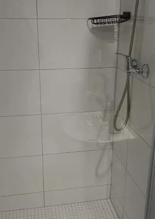 Nad Jeziorem *